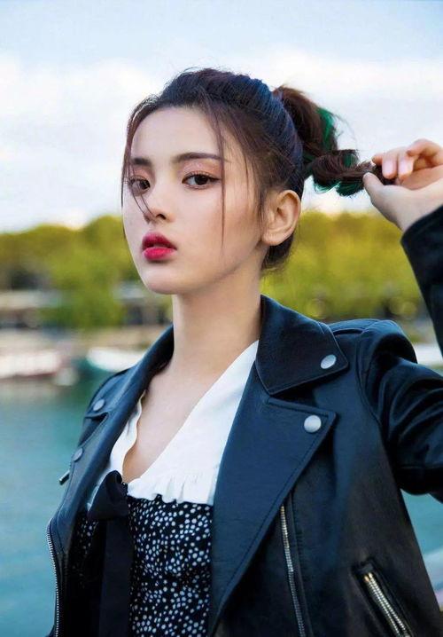 好看的娱乐圈吃瓜文女主,瓜田里的璀璨星辉